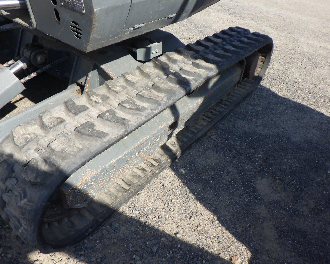 WACKER NEUSEN EZ28 Hyd Excavator w/Bucket   Blade   ROPS   Rubber Tracks