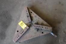 GRIPPER CHUCK TRIANGULAR, approx. 28" dia. cap.