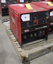 WELDER, LINCOLN IDEALARC CV305, MDL. K2400-1, max. amperage (MIG) 400 amp, input voltage, 208 v.,