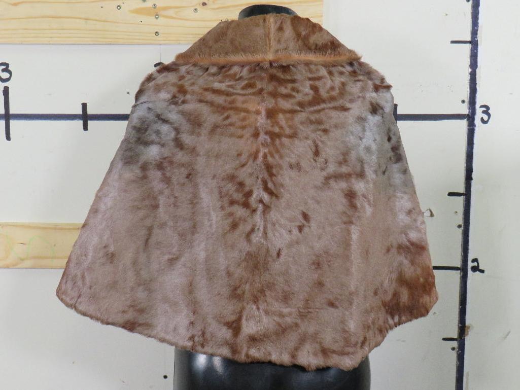 Vintage Woman's Fur Cape w/Nice Liner (Custom Designed by Raoul N. Lasky Furs) Phoenix AZ