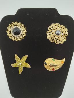 1960 Brooches