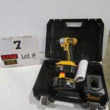 New DeWalt 18-Volt 1/4" Impact Driver Kit