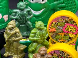 Vintage TMNT/Teenage Mutant Ninja Turtles Collectibles
