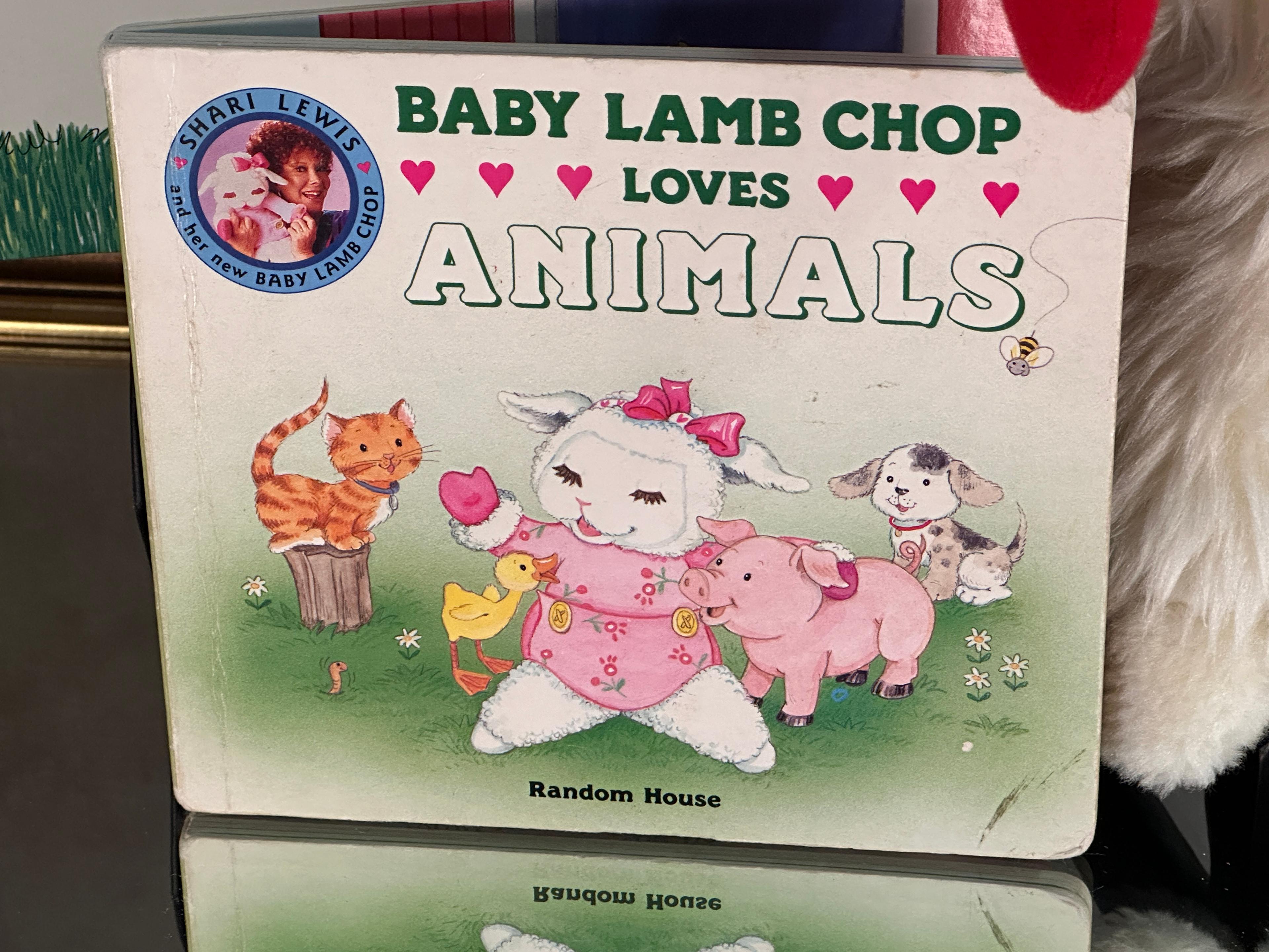 LAMB CHOP Stuffed Animal with 2 Children's Books