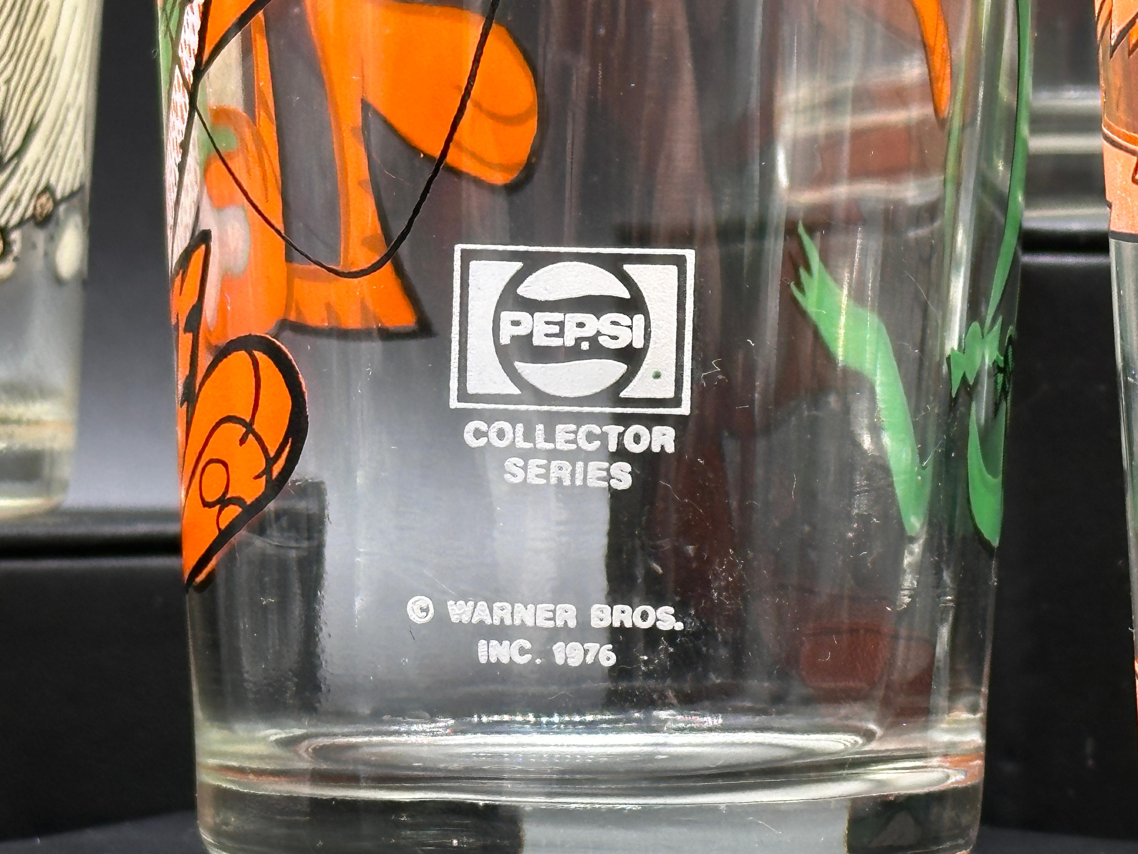 1976 Vintage Warner Bros Pepsi Glasses