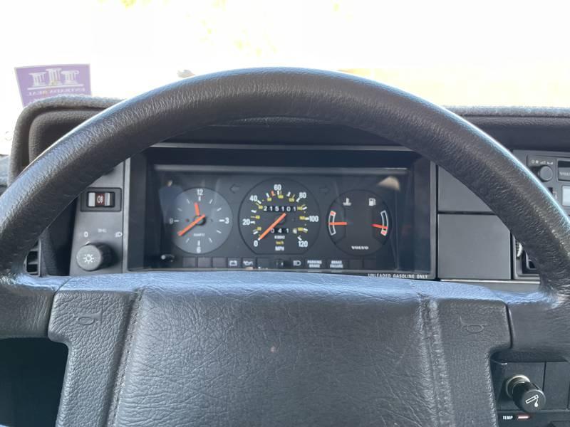 1988 Volvo 240 DL 4 Door Sedan