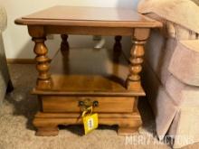 End table with one drawer