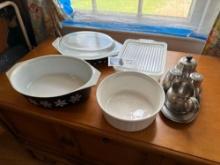 Vintage pair of Pyrex black and white casserole dishes