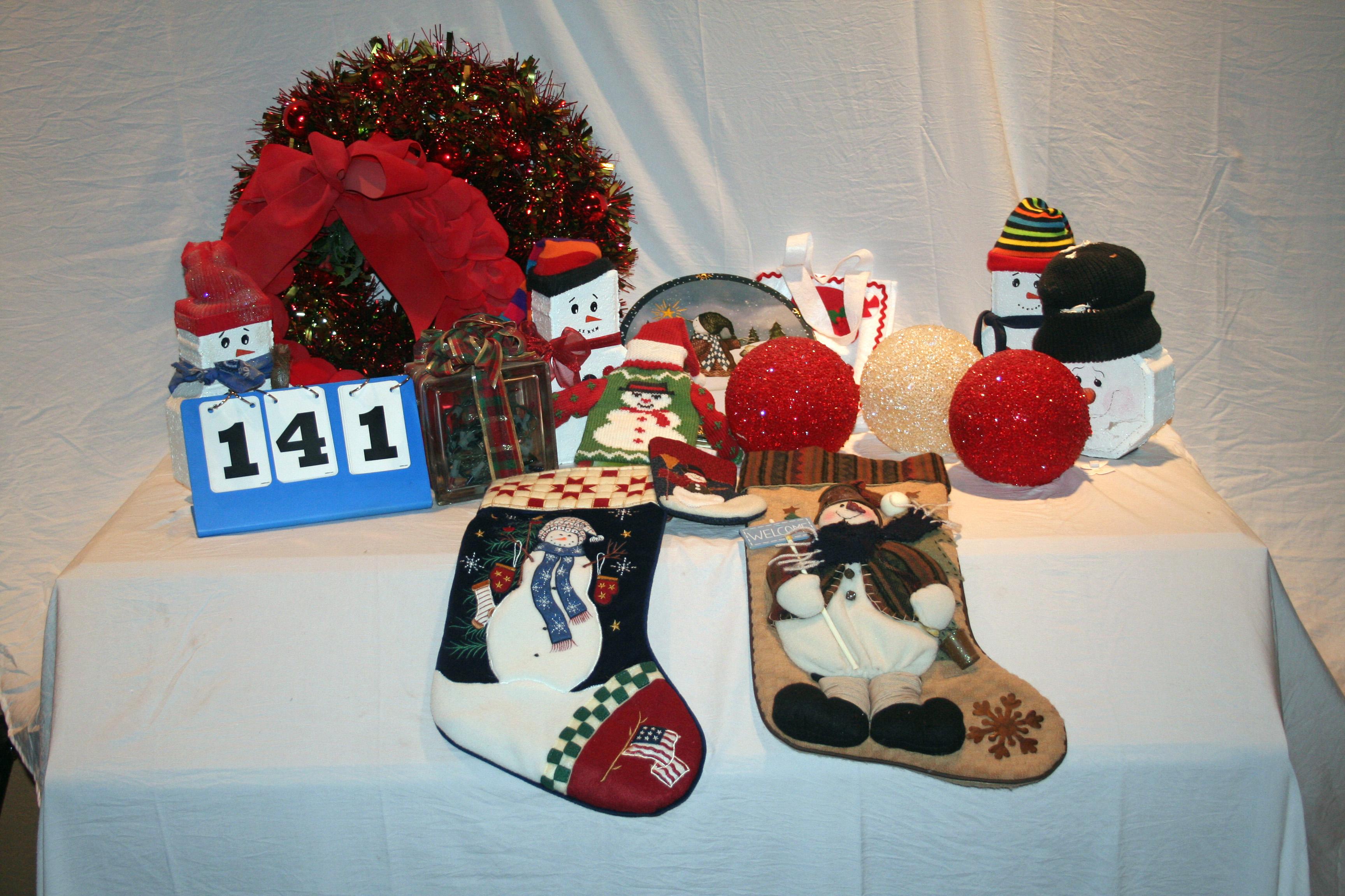 Snowman Themed Decorator Items 4