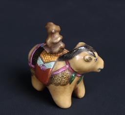 'Horse and Monkey' Enamel Snuff Bottle