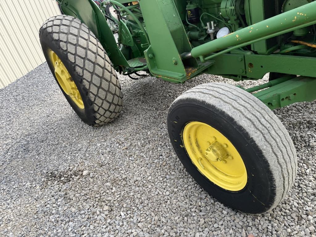 John Deere 301AD Tractor