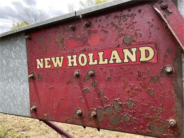 New Holland 155-30 Hay Elevator