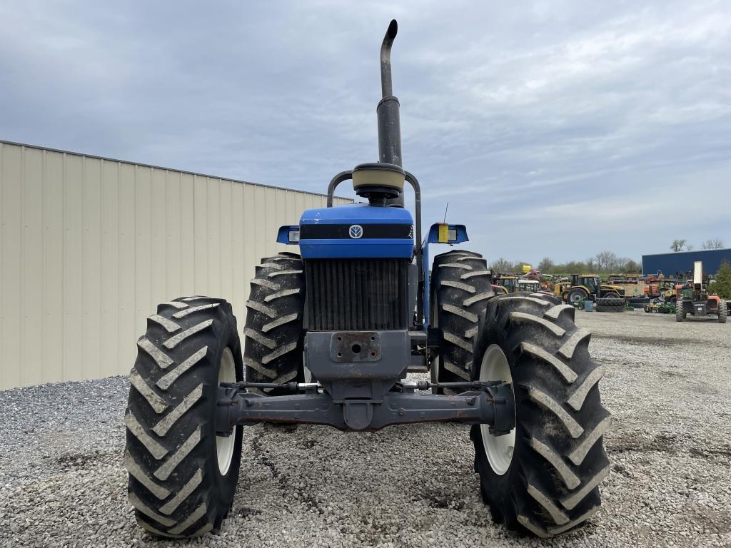 New Holland 7610 Tractor