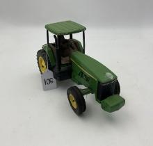 John Deere 8200