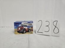 Ertl IH 4166 turbo National Farm Toy Show 1/64 box in good condition