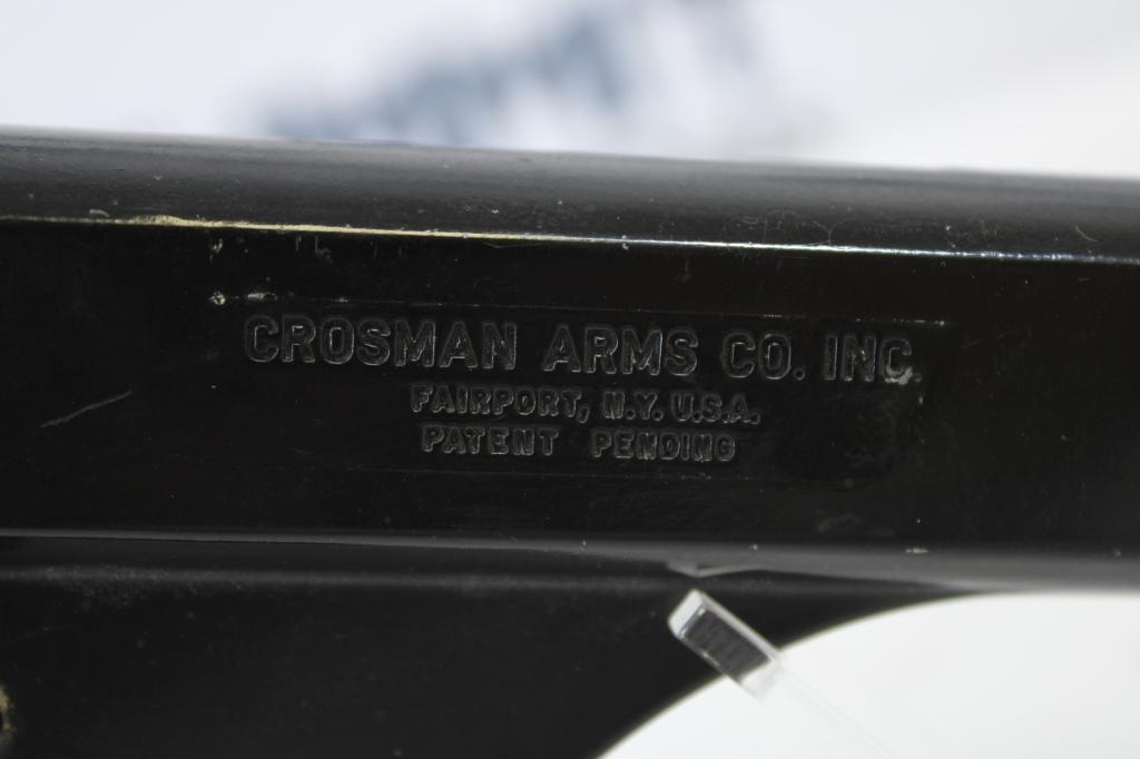 Crosman V300 BB Gun