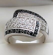 Sterling Silver Black & White Art Deco Ladies Ring - size 8.5 - Stamped Thailand