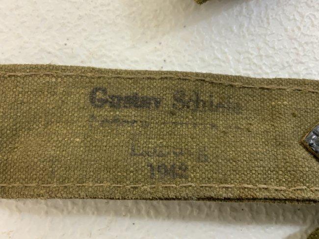 WWII GERMAN MILITARY CANVAS BREAD BAG WITH CARRY STRAP - MINT CONDITION