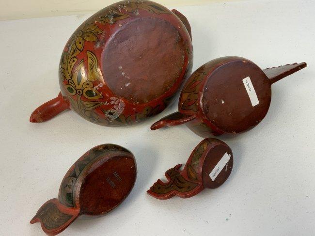 GROUP OF VINTAGE RUSSIAN KHOKHLOMA WOODEN SERVING BOWLS