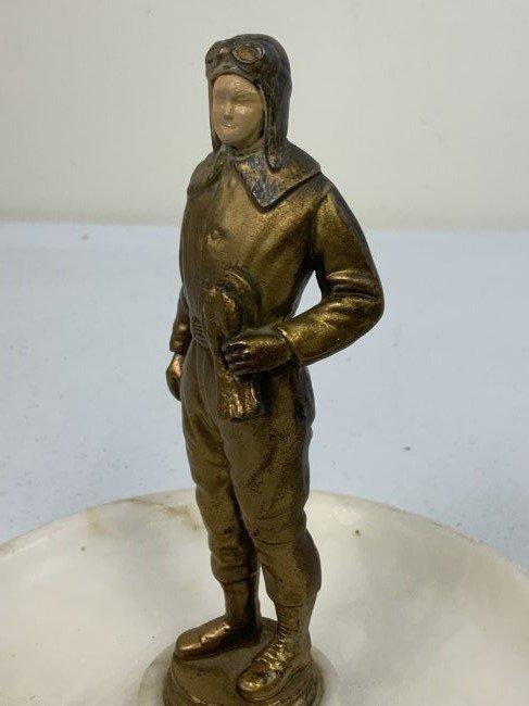VINTAGE WWII US AIR FORCE MARBLE BASE ASHTRAY WITH PILOT BRONZE FIGURE