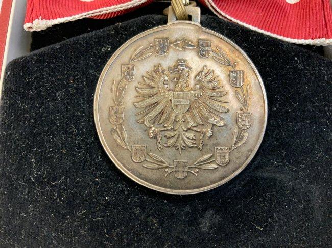 AUSTRIAN  REPUBLIC SILVER MERIT MEDAL WITH ISSUE BOX