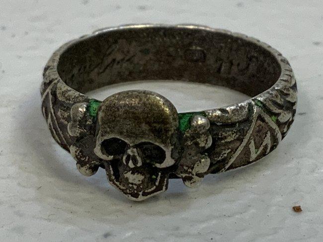 WWII GERMAN SILVER SS SCULL RING DEAT'S HEAD SS