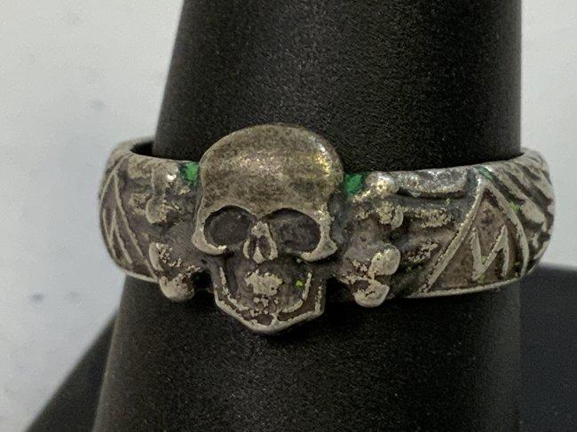 WWII GERMAN SILVER SS SCULL RING DEAT'S HEAD SS
