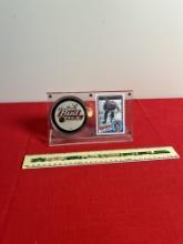 Wayne Gretzky Autographed 1984 Topps Card & Autographed Puck Display