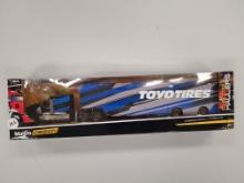 Maisto Toyo Tires Semi-Truck Hauler 1/64 scale Die-cast Metal Toy