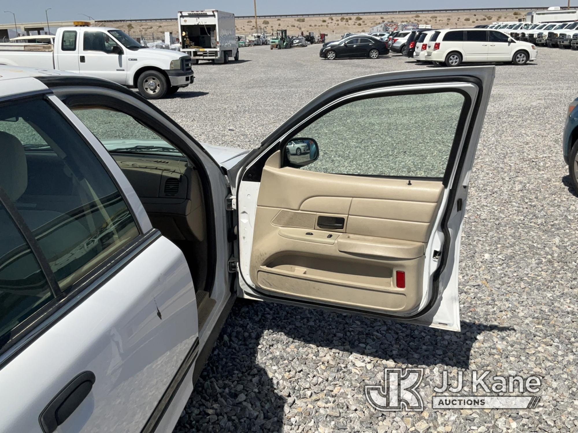 (Las Vegas, NV) 2008 Ford Crown Victoria Police Interceptor Towed In, Interior Damage Jump To Start,