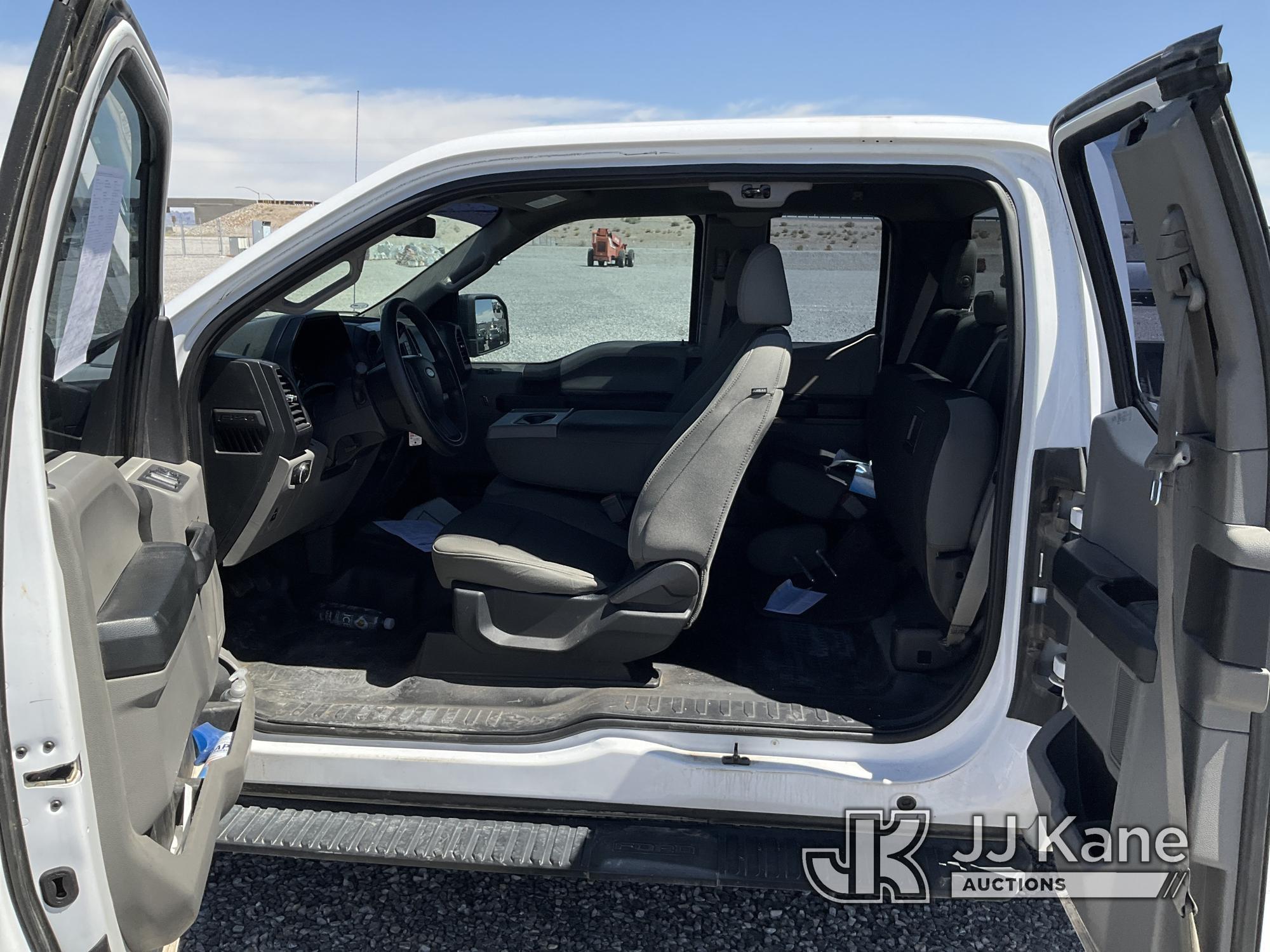 (Las Vegas, NV) 2018 Ford F150 Wrecked, Major Body Damage, Runs & Moves
