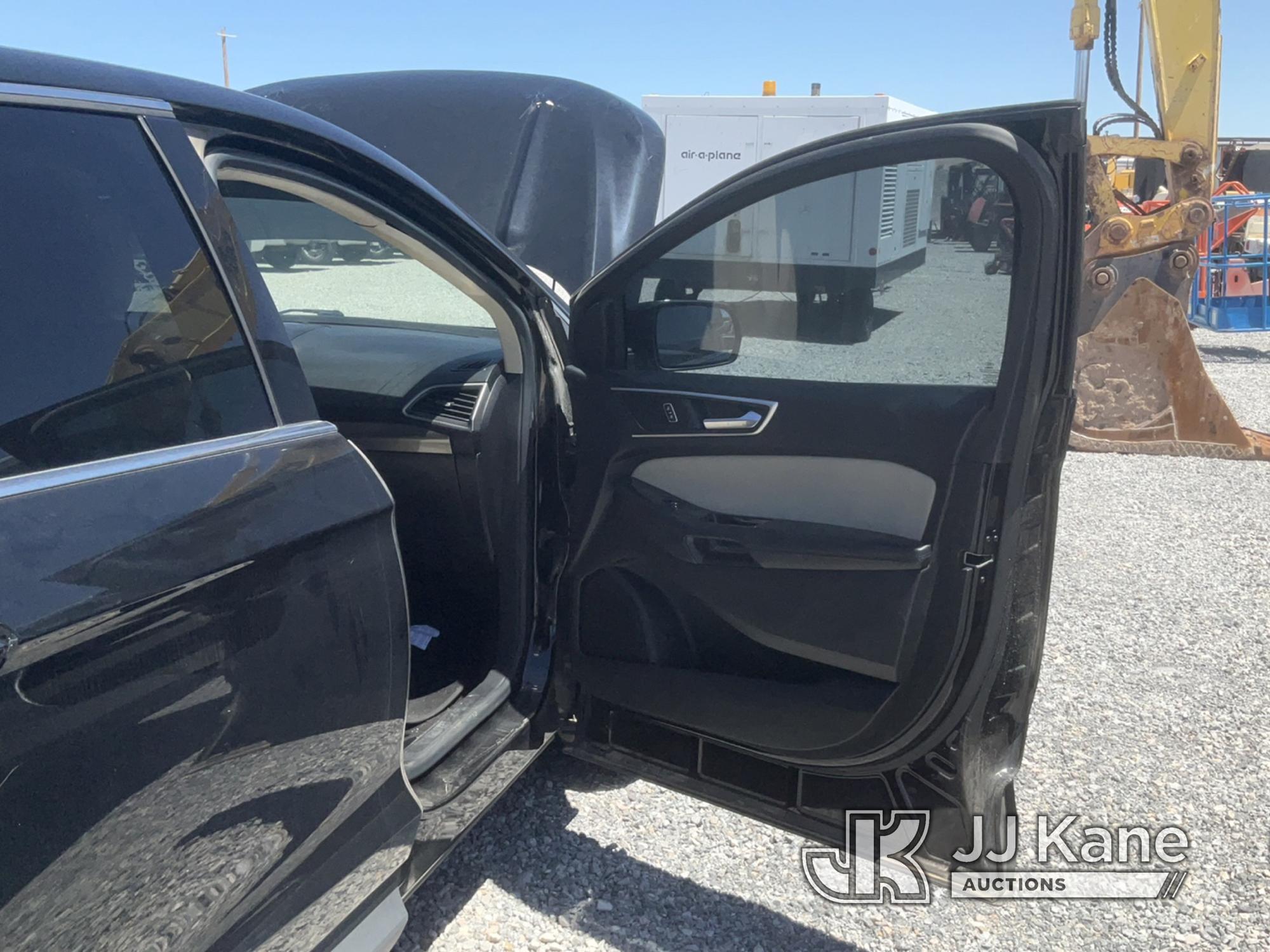 (Las Vegas, NV) 2016 Ford Edge SEL Towed In, Wrecked, Missing Parts Jump To Start, Runs & Moves