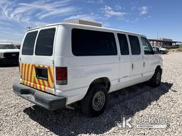 (El Paso, TX) 2013 Ford E350 XL Passenger Van Runs & Moves) (TPMS Light On, Paint Damage