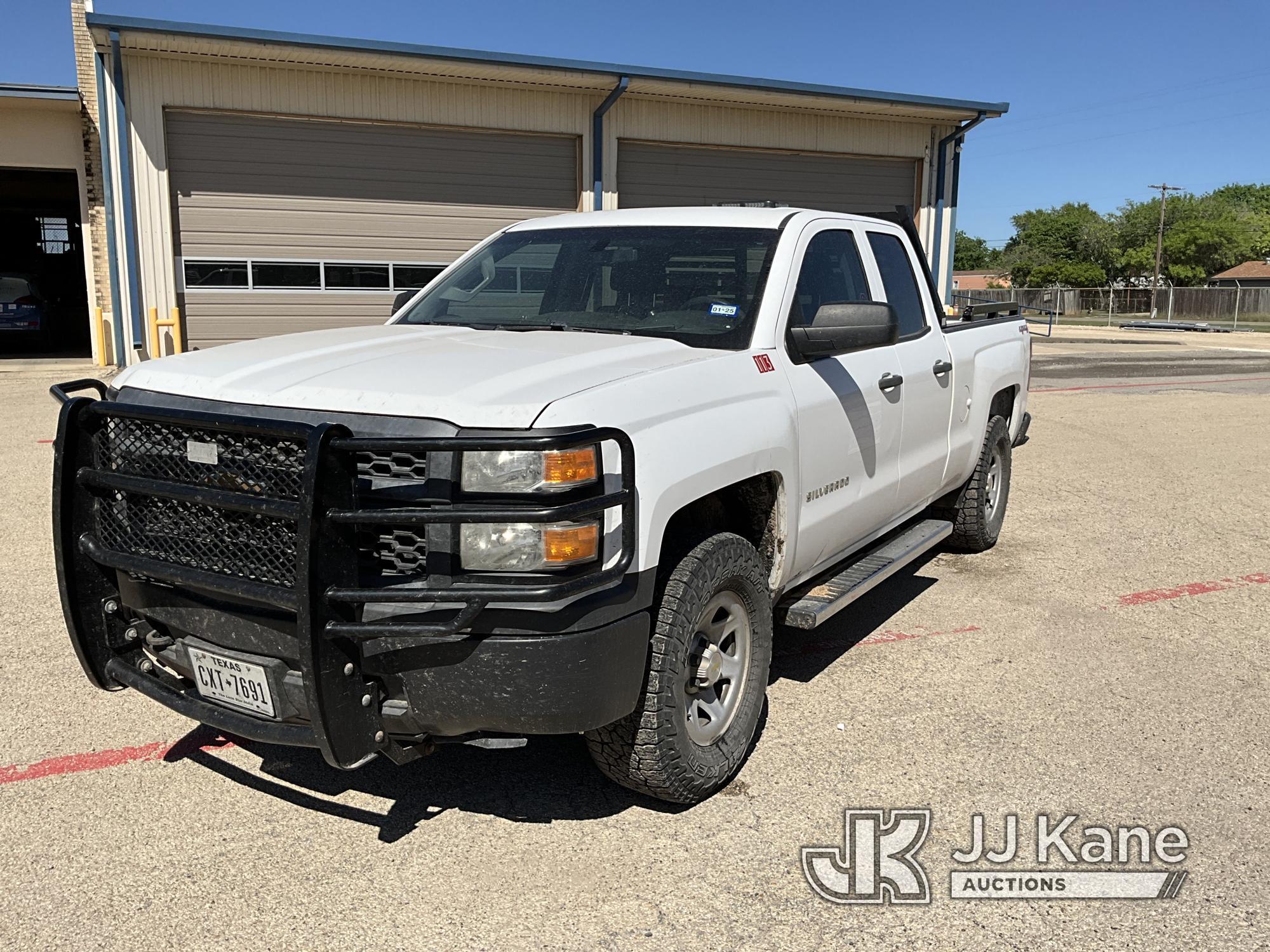 (Hondo, TX) 2014 Chevrolet Silverado 1500 4x4 Extended-Cab Pickup Truck Runs & Moves