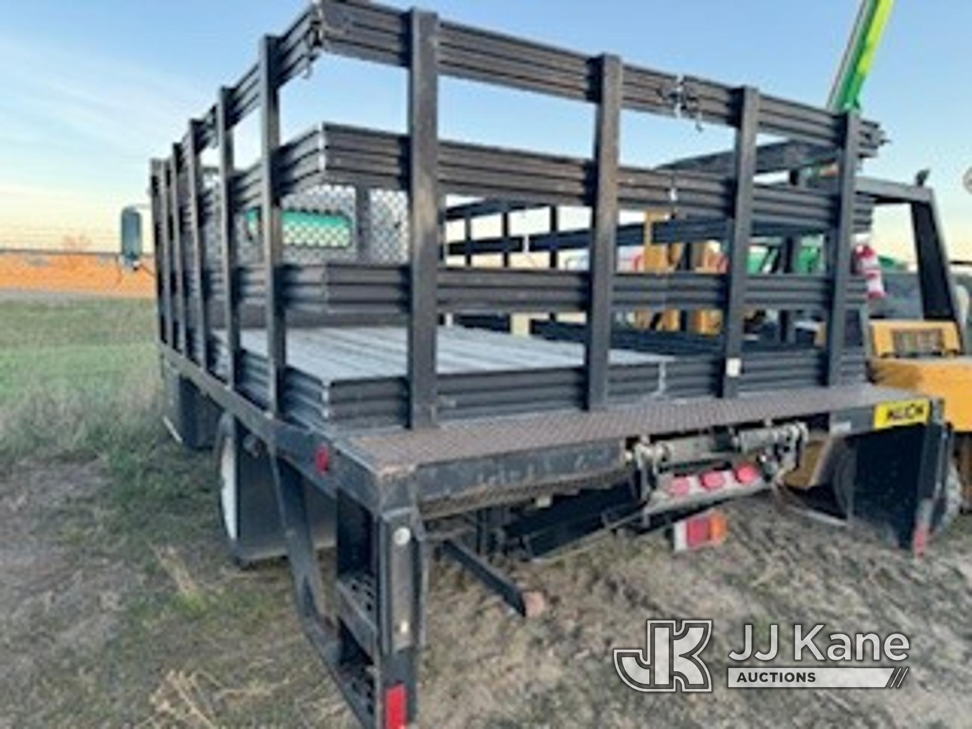 (Glendive, MT) 2004 Isuzu NPR Flatbed Truck Runs & Moves