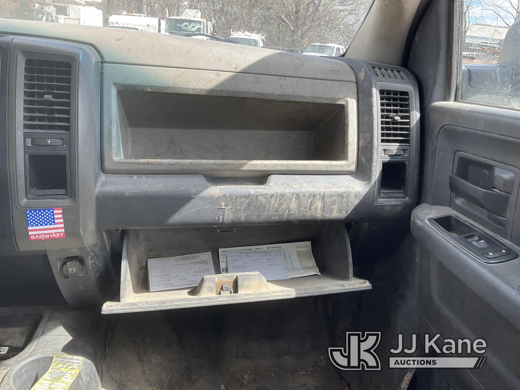 (Shakopee, MN) 2010 Dodge RAM 2500 4x4 Crew-Cab Service Truck Runs & Moves) (Jump to Start) (Exhaust