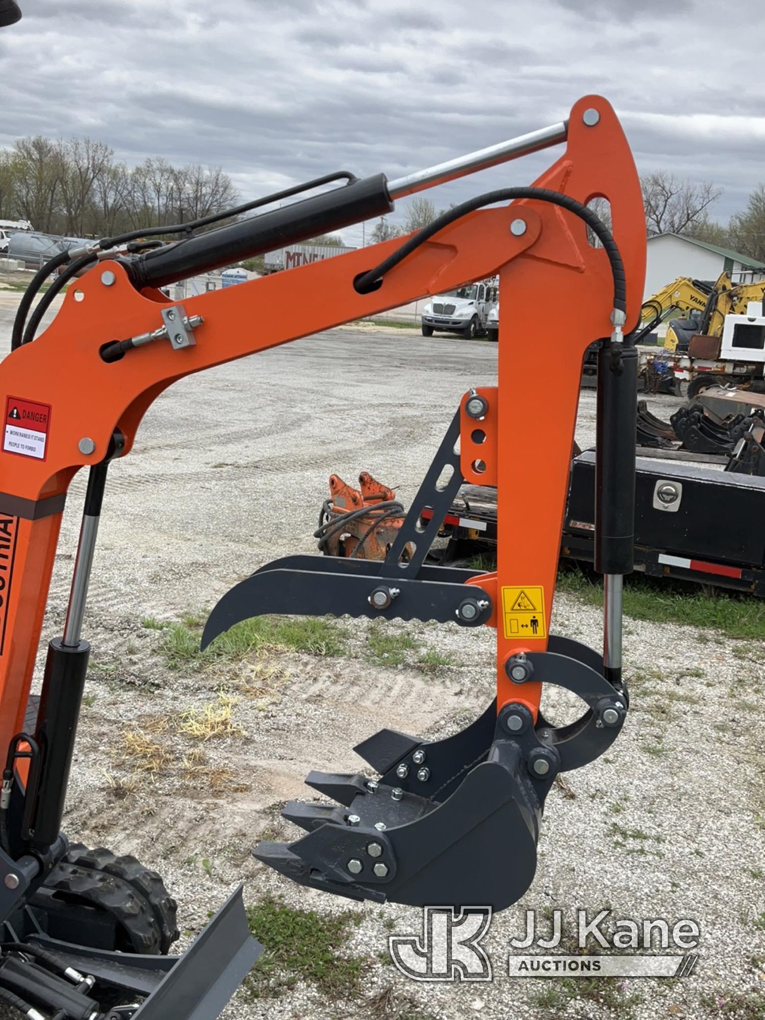 (Hawk Point, MO) 2024 AGT LH12R Mini Hydraulic Excavator New/Unused.