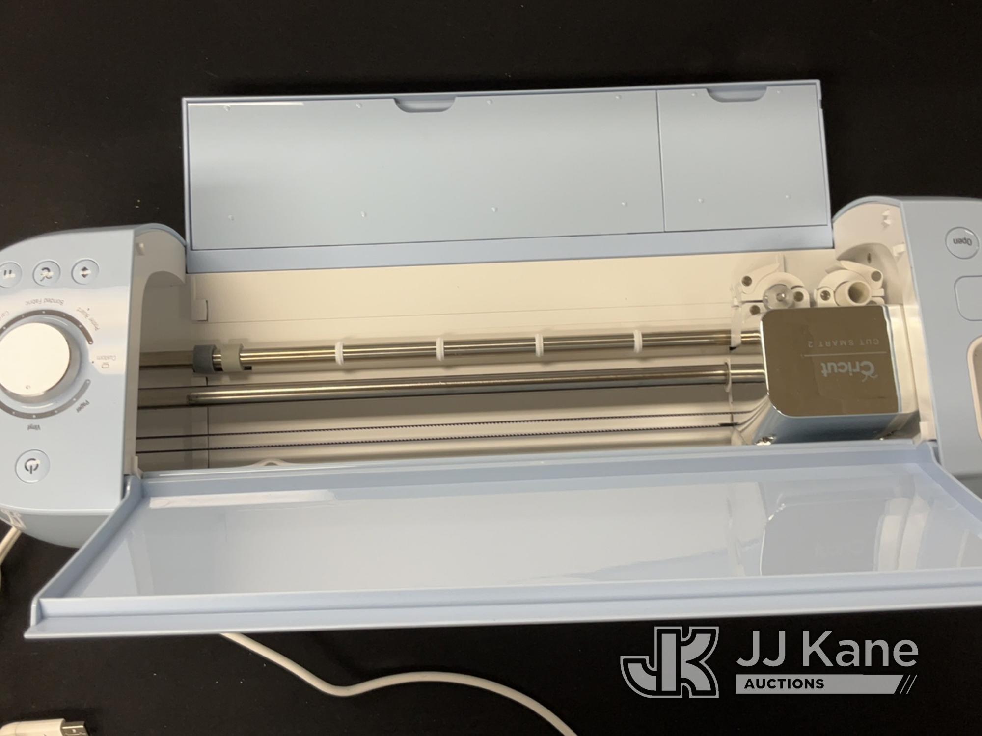 (Jurupa Valley, CA) Cricut Explore Air 2 (Used) NOTE: This unit is being sold AS IS/WHERE IS via Tim