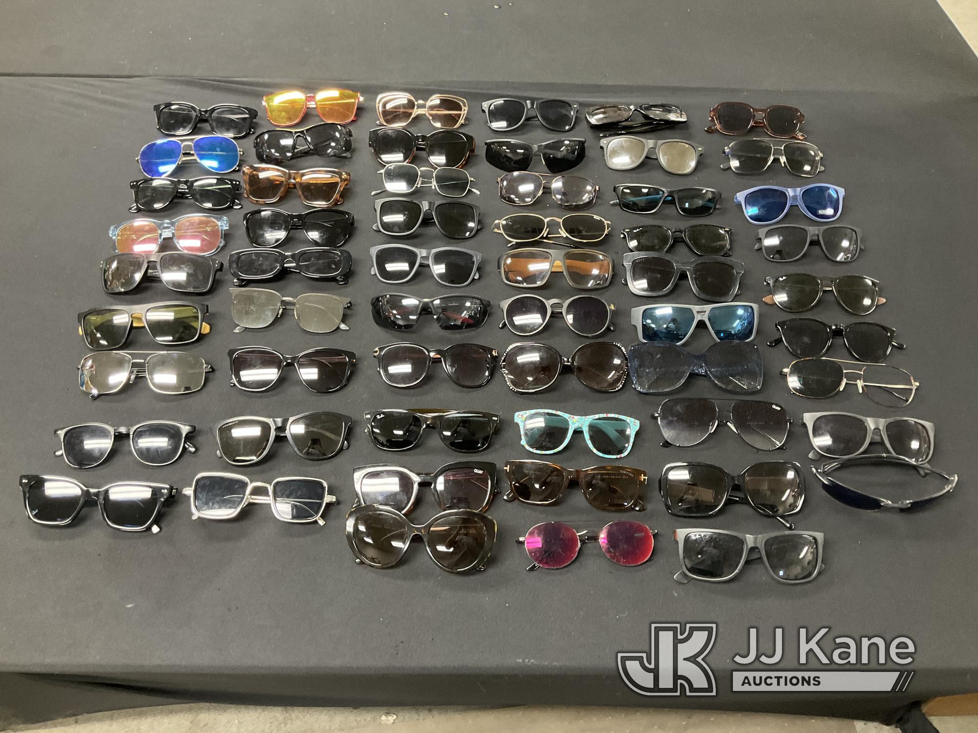 (Jurupa Valley, CA) Sunglasses (Used) NOTE: This unit is being sold AS IS/WHERE IS via Timed Auction