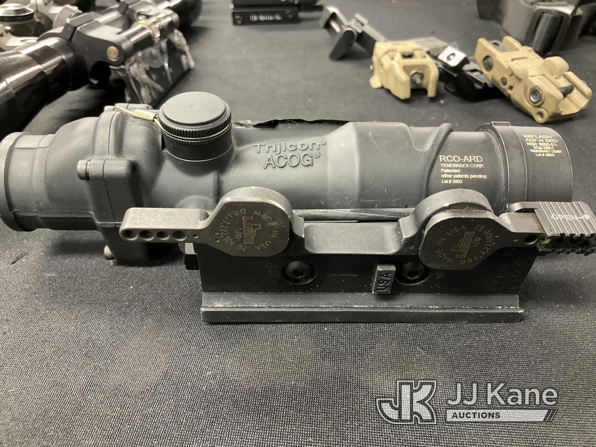 (Jurupa Valley, CA) Gun Scopes / Attachments (Used) NOTE: This unit is being sold AS IS/WHERE IS via