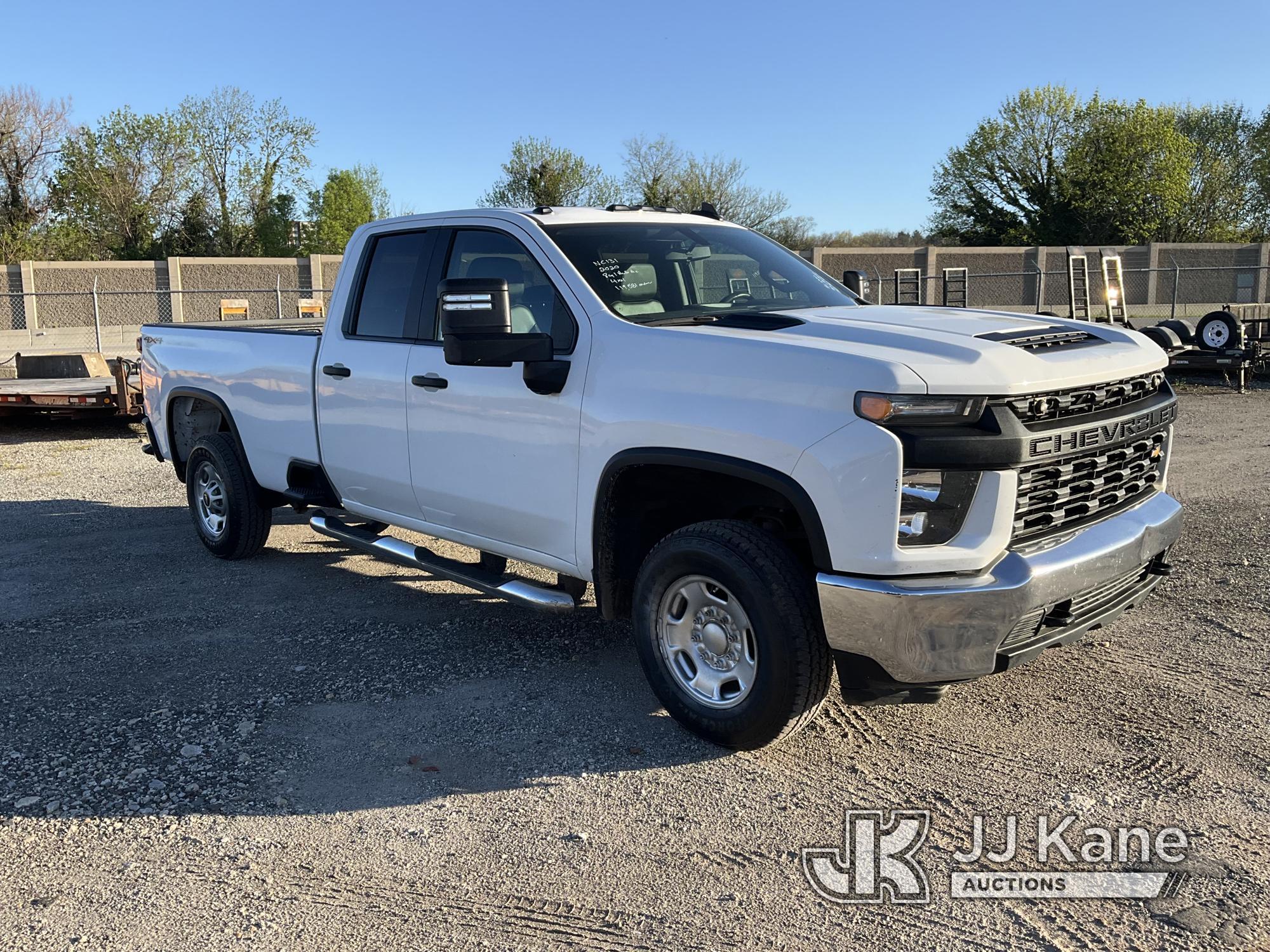 (Maple Shade, NJ) 2020 Chevrolet Silverado 2500HD 4x4 Extended-Cab Pickup Truck Runs & Moves, Check