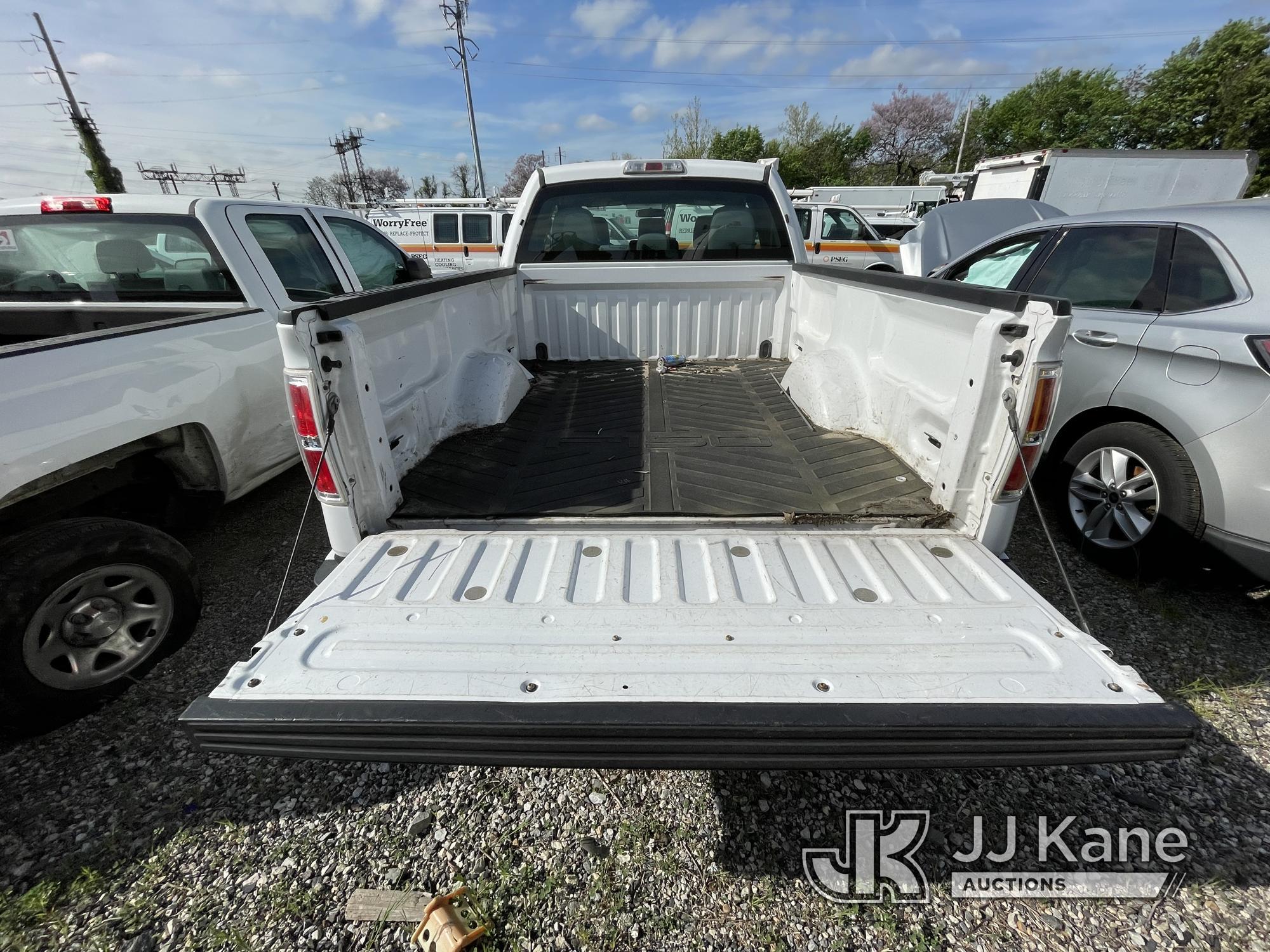 (Plymouth Meeting, PA) 2014 Ford F150 4x4 Extended-Cab Pickup Truck Not Running, Condition Unknown,