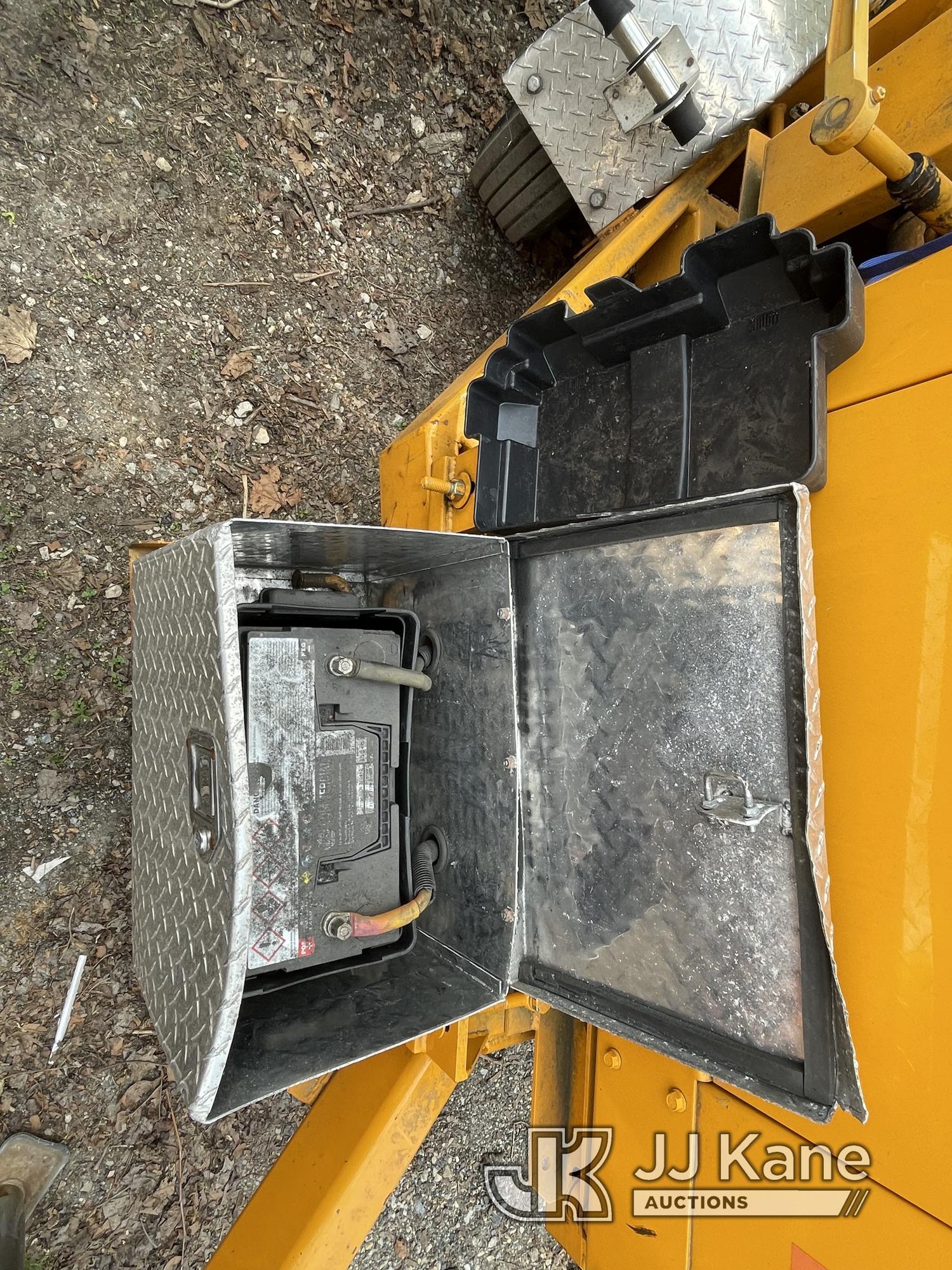 (Plymouth Meeting, PA) Bandit 200+XP Chipper (12in Disc) No Title) (Bad Ignition Runs, Must Hold Key