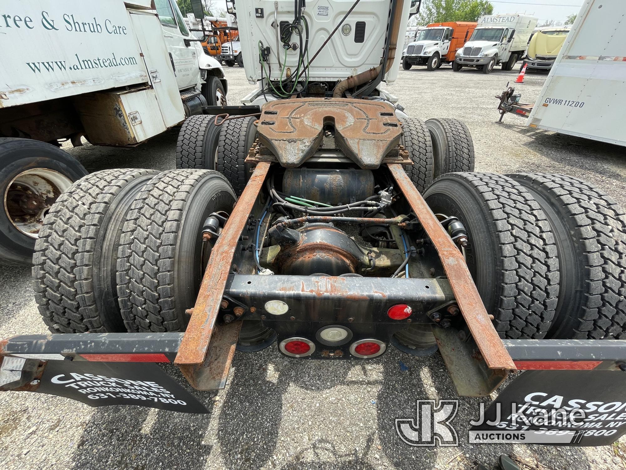 (Plymouth Meeting, PA) 2011 Freightliner Cascadia 125 T/A Truck Tractor Runs, Will Not Move Not Buil