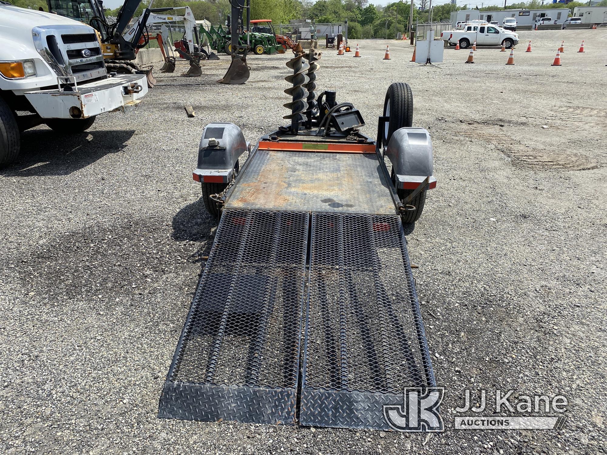 (Plymouth Meeting, PA) 2002 Toro Dingo TX-420 Walk Behind Crawler Skid Steer Loader W/ Support Trail