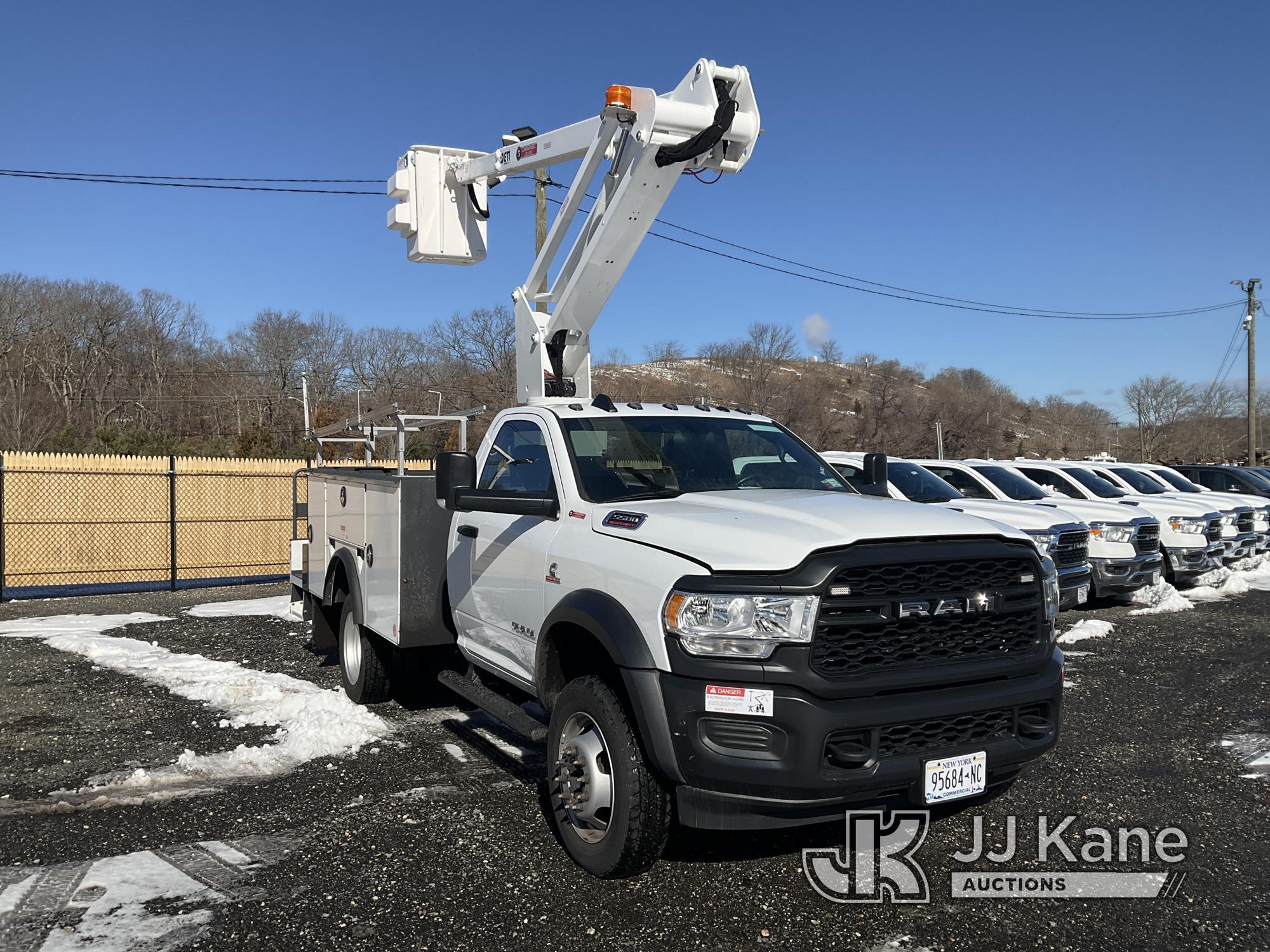 (Kings Park, NY) ETI ETC35SNT, Articulating & Telescopic Non-Insulated Bucket Truck mounted behind c