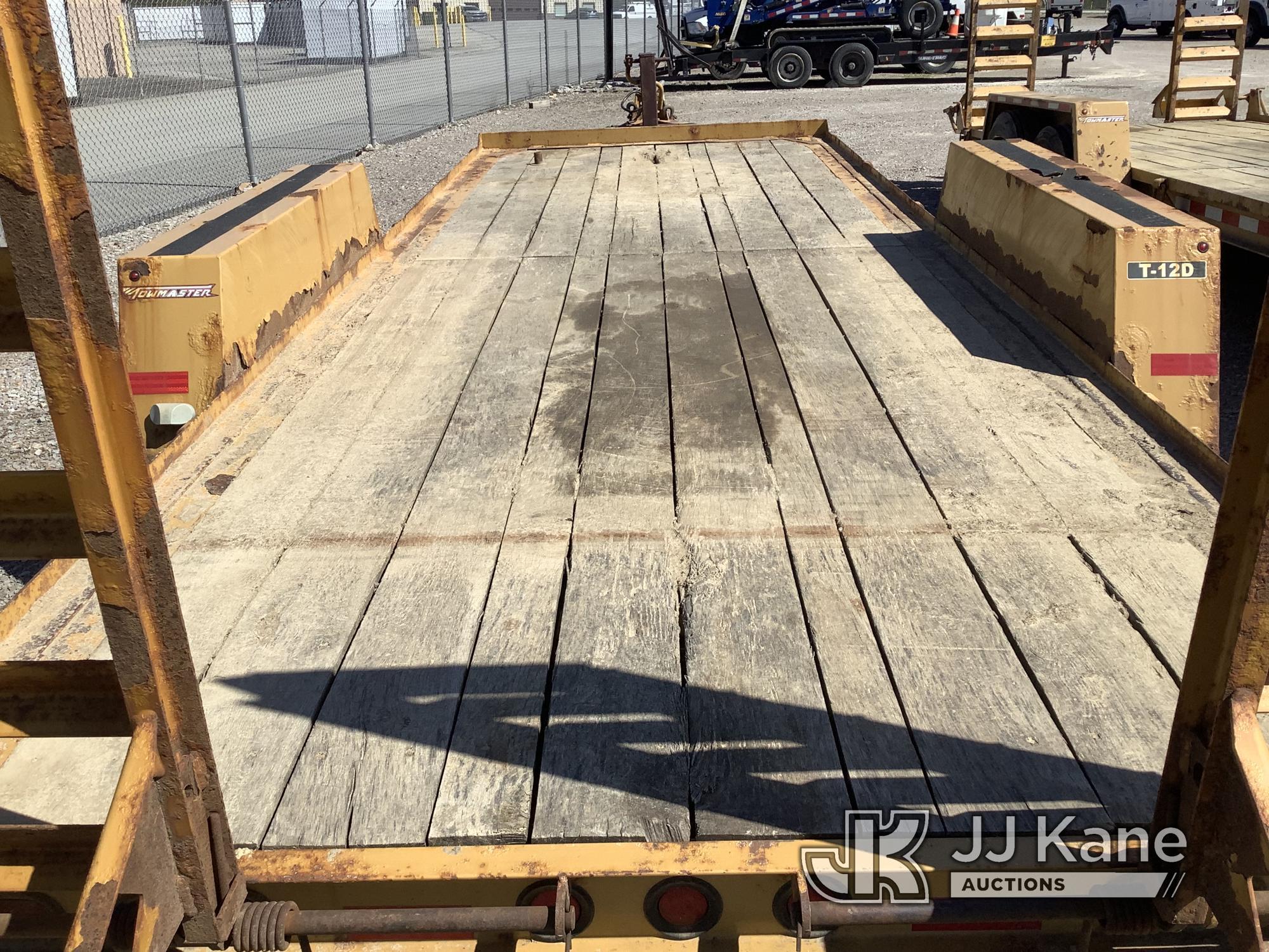 (Smock, PA) 2019 Monroe Towmaster T-12D T/A Tagalong Equipment Trailer Worn Deck, Rust Damage