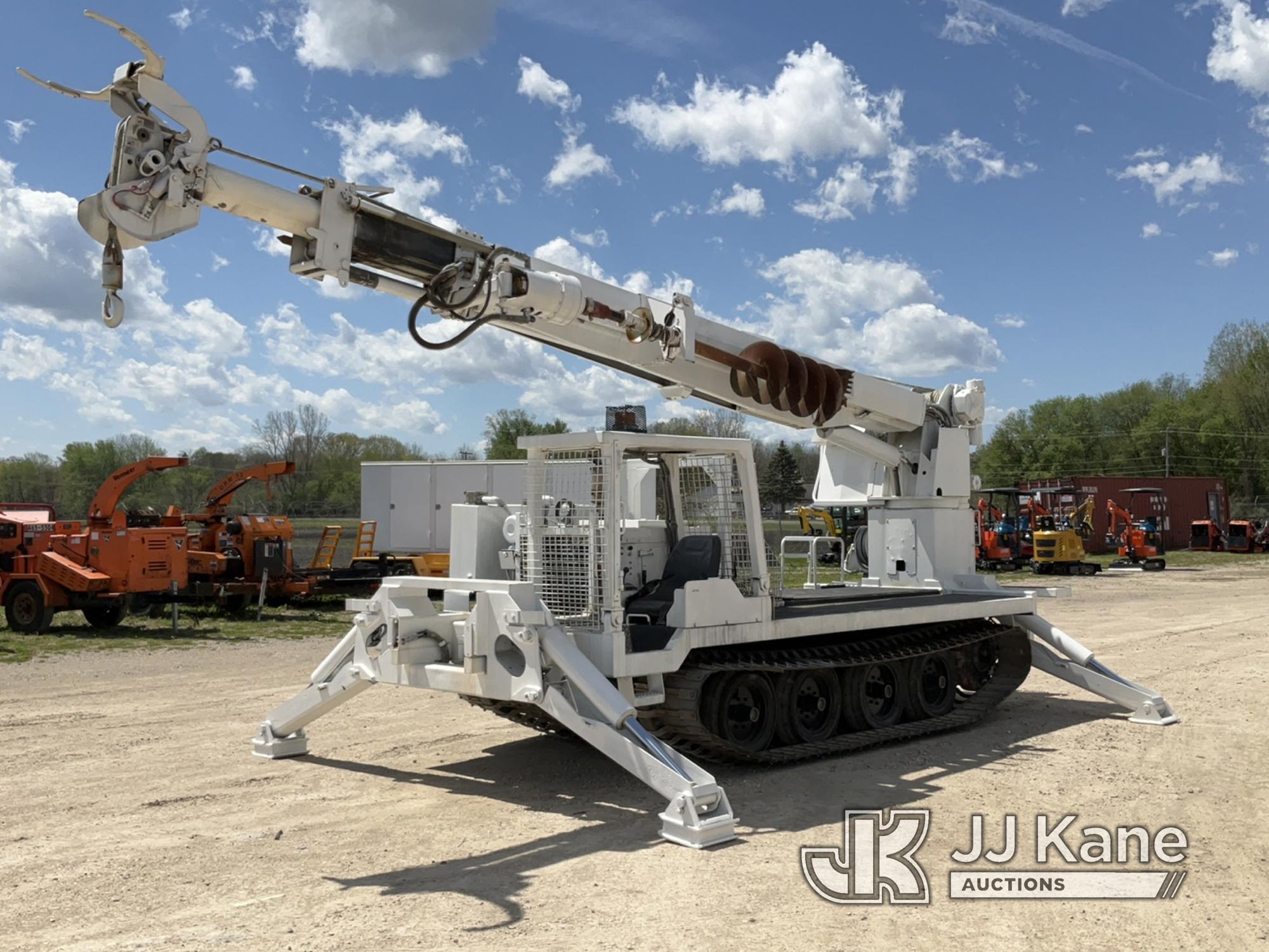 (Charlotte, MI) Altec D947T, Digger Derrick rear mounted on 2000 CME 800HD Crawler All-Terrain Vehic