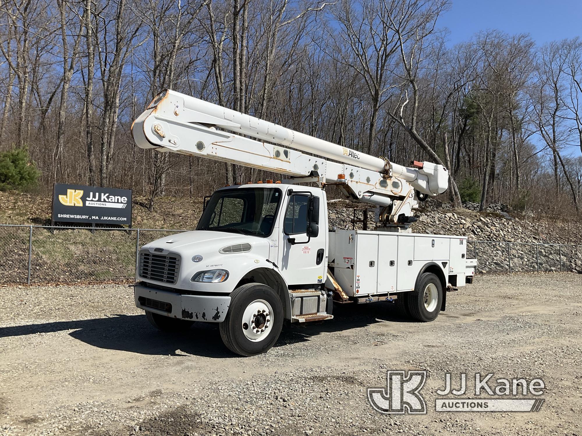 (Shrewsbury, MA) Altec AA55, Material Handling Bucket Truck rear mounted on 2019 Freightliner M2 106