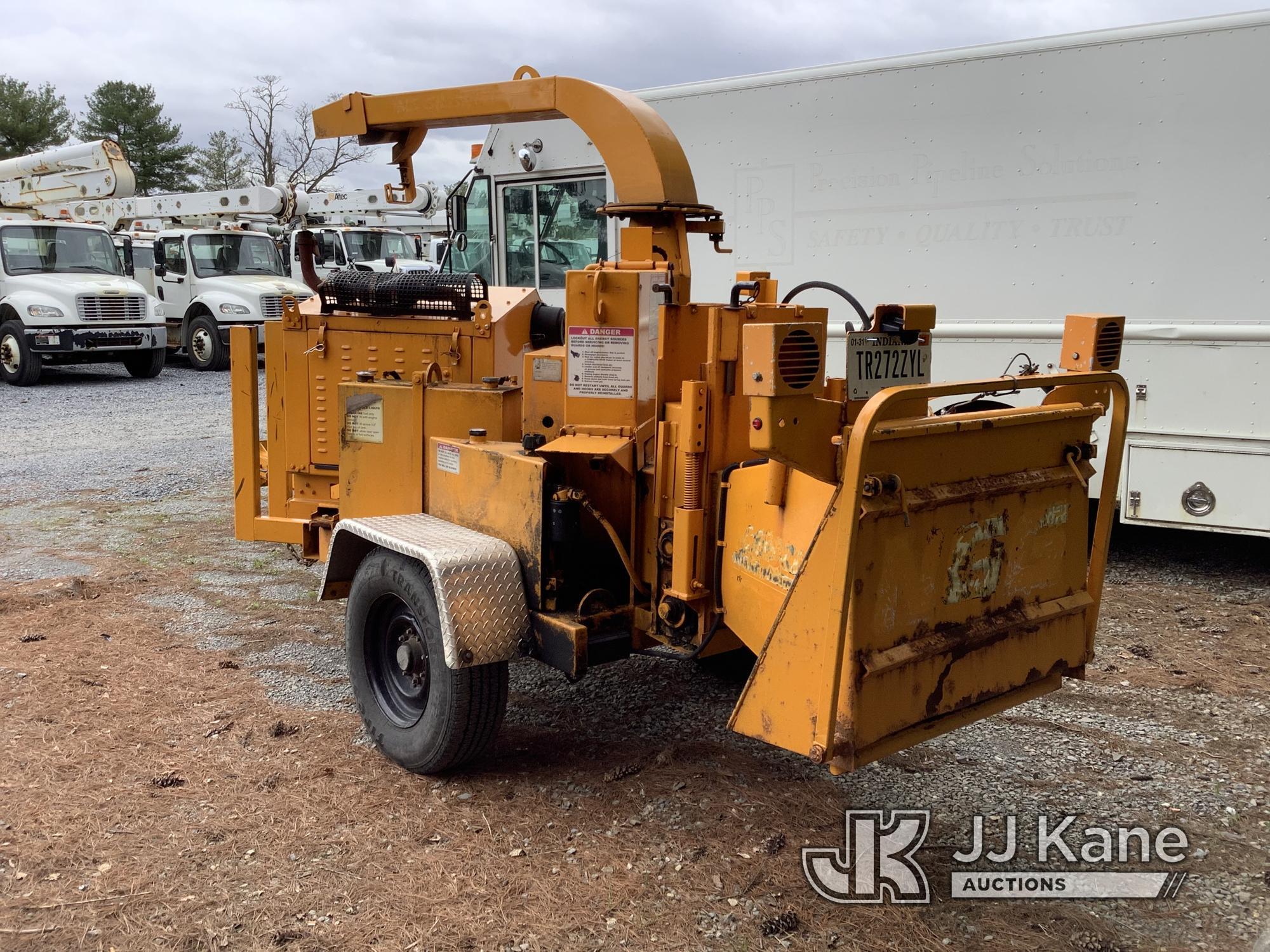 (Frederick, MD) 2000 Bandit 200 Portable Chipper (12in Disc) Runs, Operational Condition Unknown, On